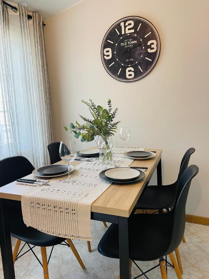 El Apartamento De La Colegiata Apartment Vigo Bagian luar foto